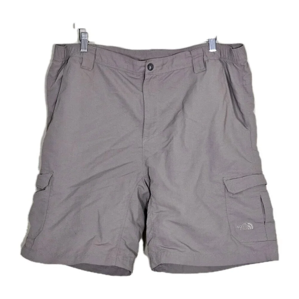 The North Face Shorts Mens XL Beige Cargo Utility Nylon Pockets Outdoor Gorpcore